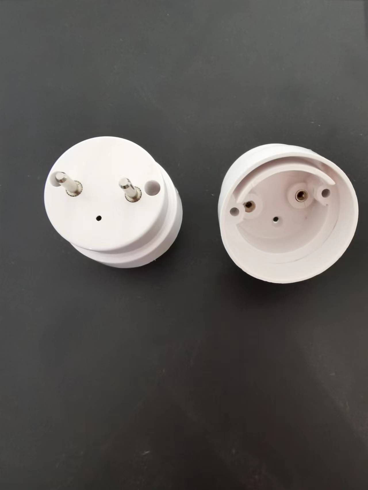 Key features et momenti ducitur T8 duplex-finita G13 finem caps
