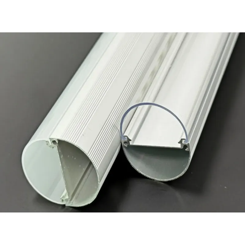 Semita lucerna Praesent